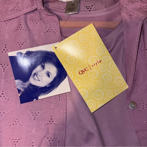 2 pc Susan Graver Lilac Adjustable 3/4 Sleeve Eyelet Embroidery Top and Tank - Picture 11 of 12